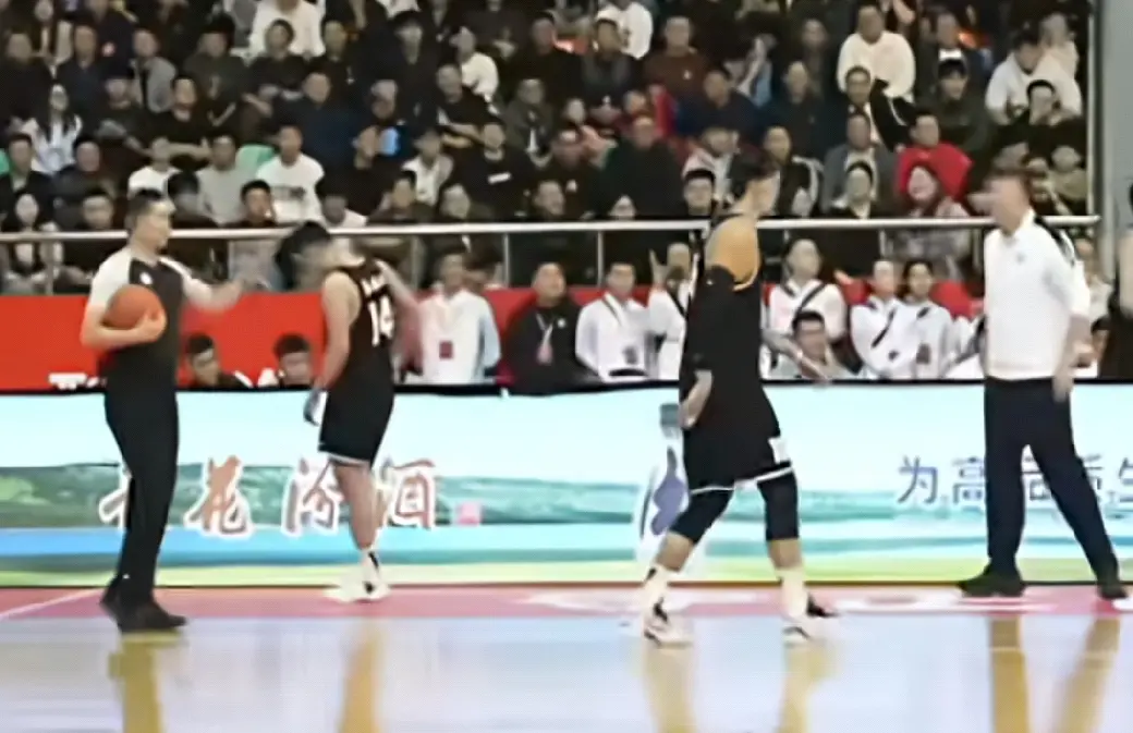 犯低迷, 取胜代价巨, div
