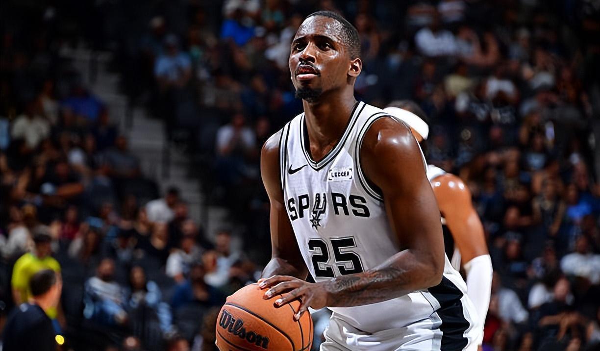 AA, 琼斯在前, 投篮命中率